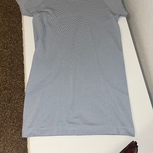 Light blue Lululemon Swiftly Tech 2.0 size 4